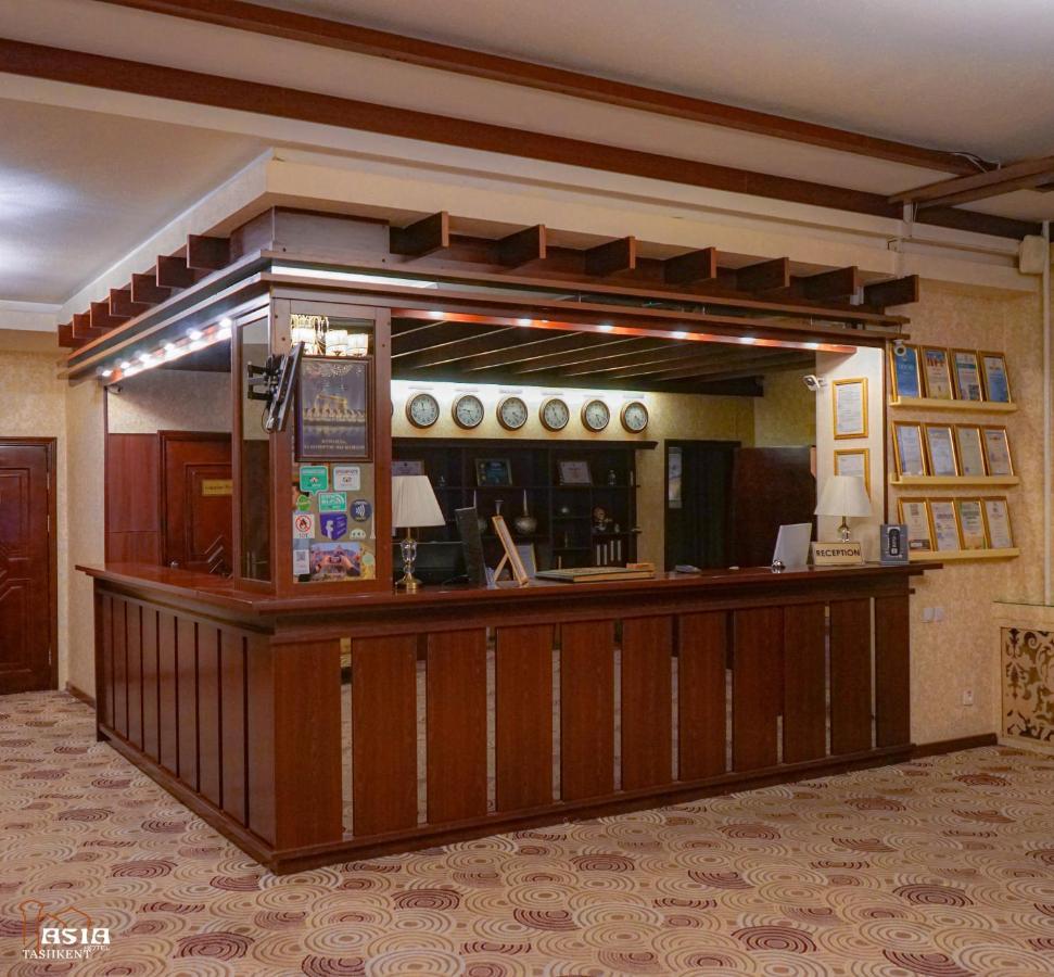 Asia Tashkent Hotel Buitenkant foto