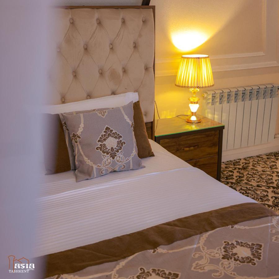 Asia Tashkent Hotel Buitenkant foto