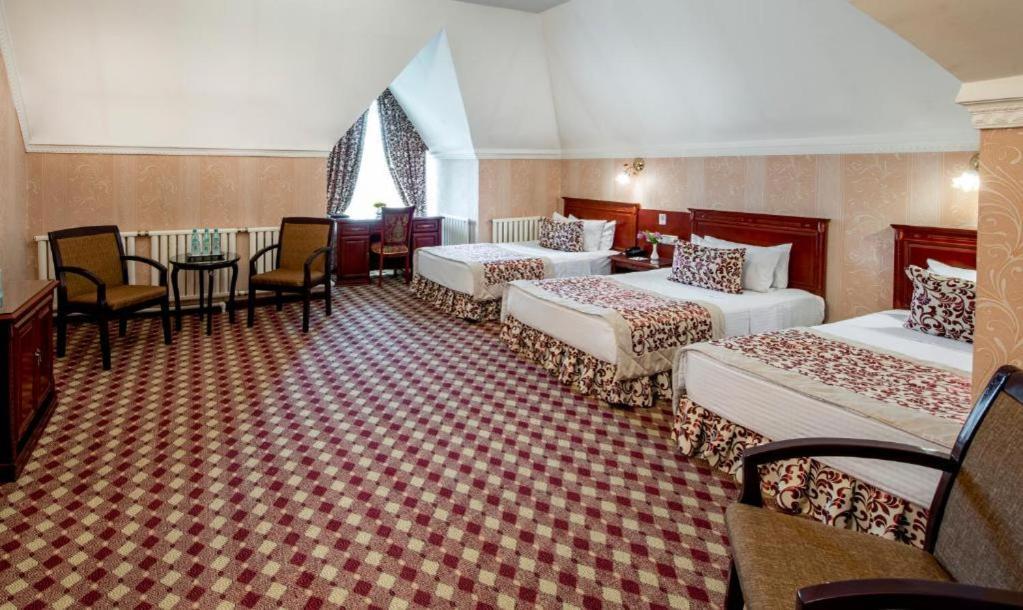 Asia Tashkent Hotel Buitenkant foto