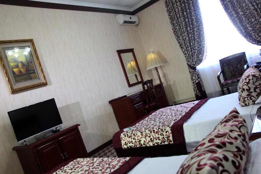 Asia Tashkent Hotel Buitenkant foto