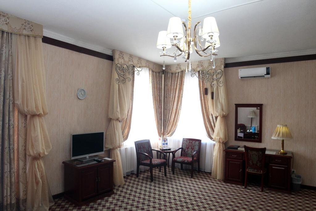 Asia Tashkent Hotel Buitenkant foto